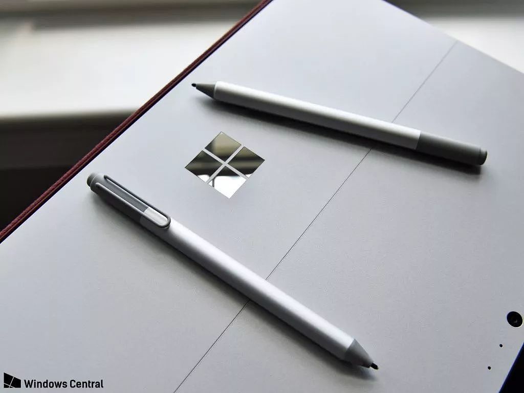 微软内部文件泄露，可折叠的 Surface Phone 可能真的要来了 - 11