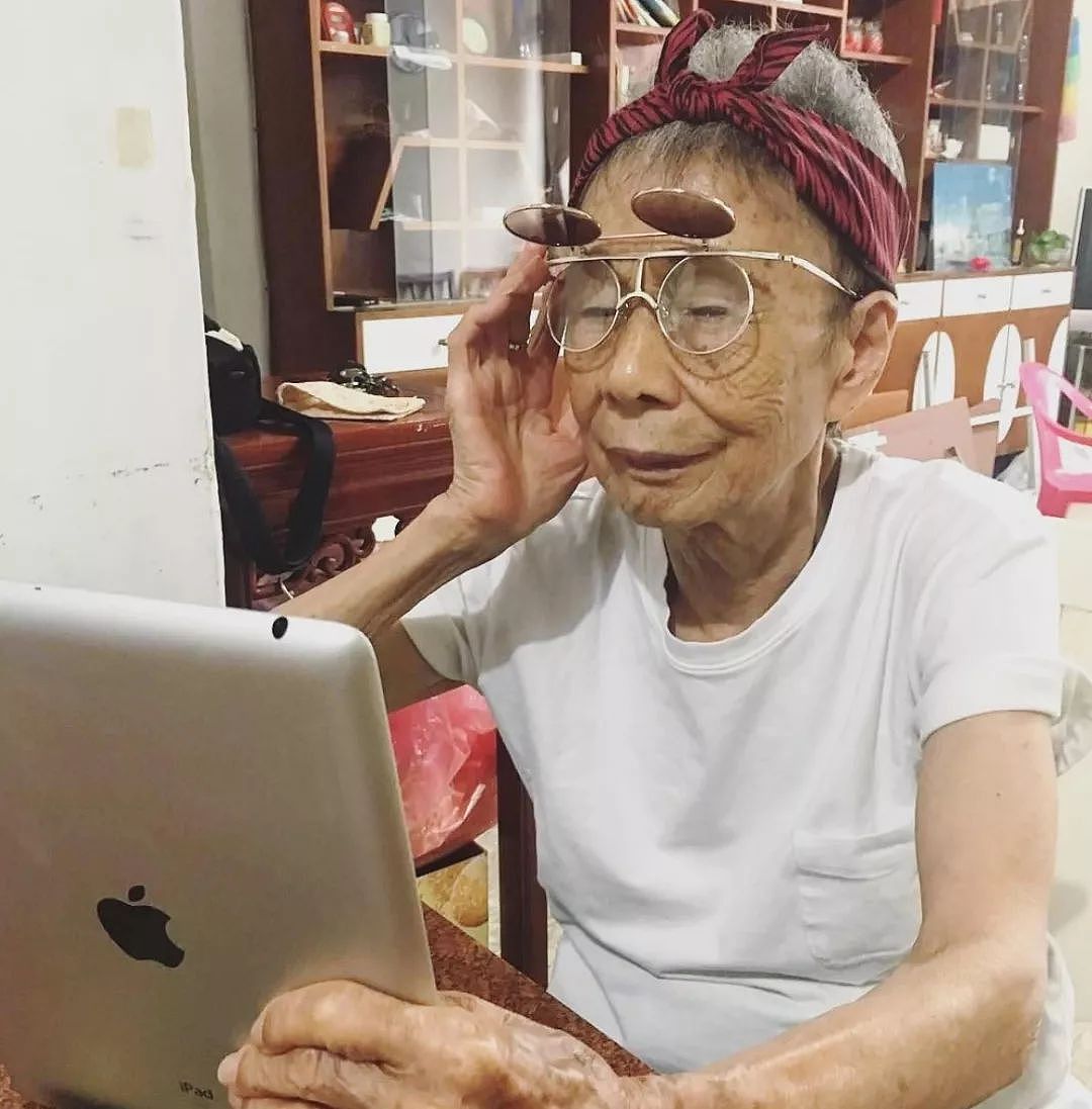 91岁奶奶决定“放飞自我”：女人要到多少岁才有资格为自己而活？ - 11