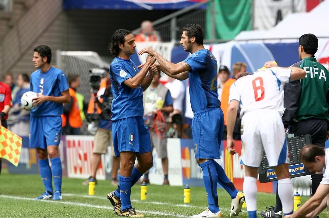 在2006世界杯，意大利是怎么给对手上防守教学课的？ - 2