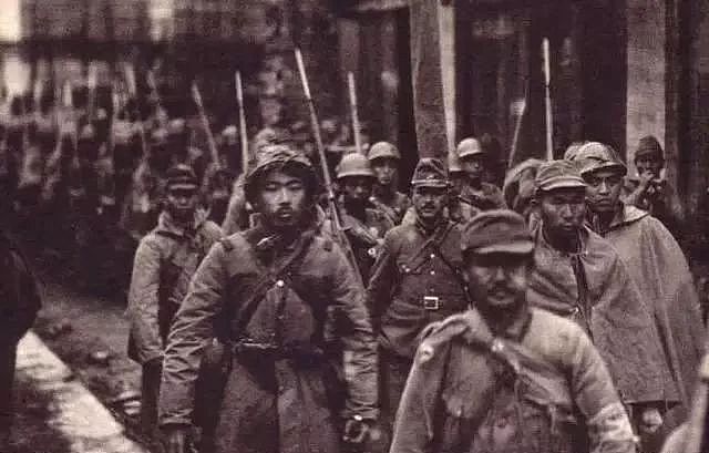 抗战期间，日本兵的脸，为何比中国兵“多”了一样东西？ - 5