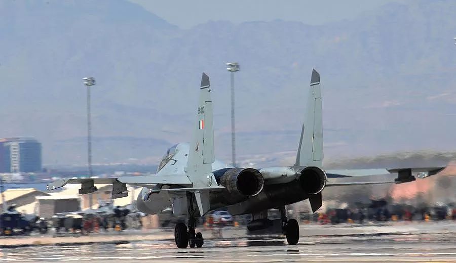 印度即然能造苏30战斗机，为啥不大批生产，却转身买美国货？ - 5