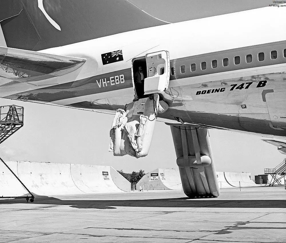 从战略运输机到巨型珍宝客机，波音747空中女王诞生记｜老照片 - 28