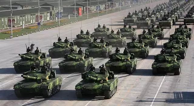 中国陆军一个坦克连的人数那么少，只有30名官兵如何顺利作战？ - 11