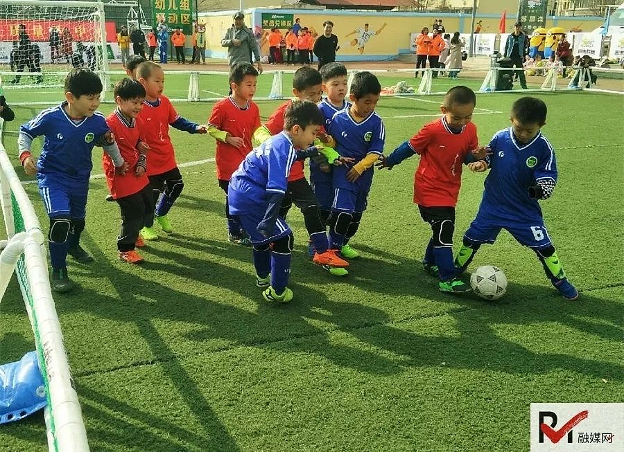 【首府资讯】全区第五个青少年校园足球日公益活动在呼和浩特启动 - 12