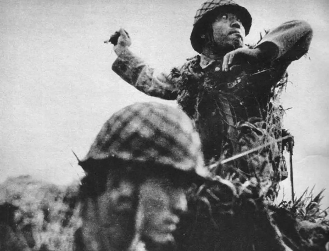 他是日本人眼中的“最强日本兵”：孤身1人突袭1万美军 - 12