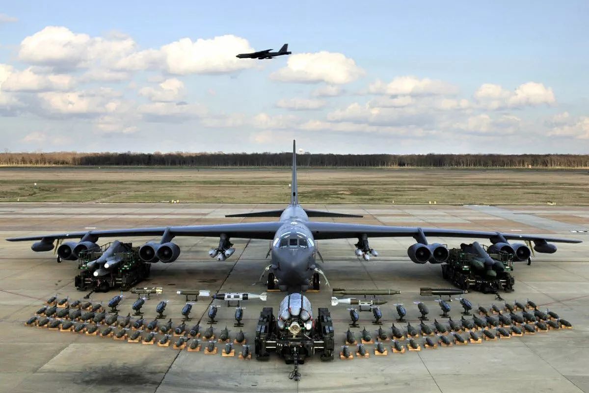 美军各型战机飞一小时需要多少钱？没2000万叫不动B-2 - 13