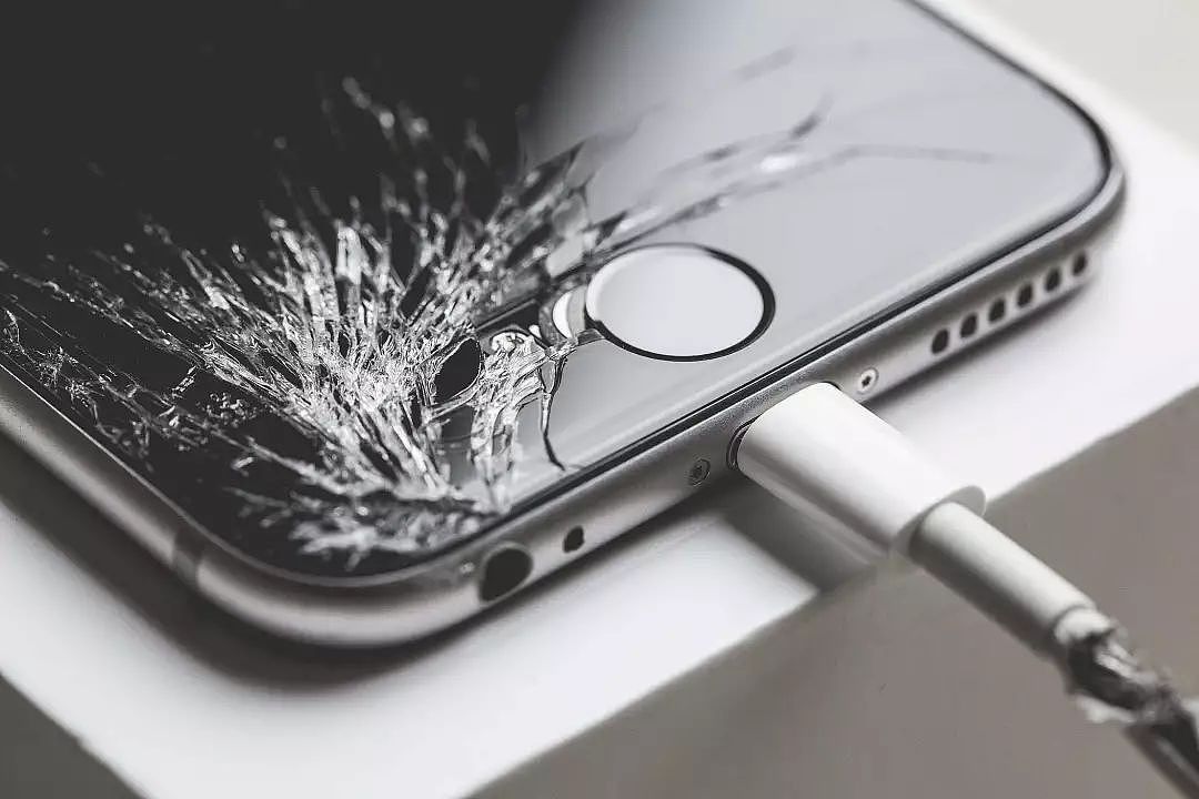 中国留学生用假 iPhone 骗了苹果 600 万，背后是几十亿的售后灰色产业链 - 13