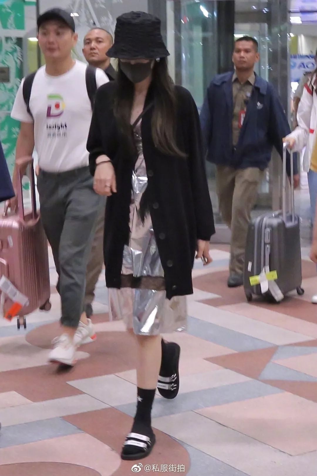 热巴穿着蕾丝睡衣现身曼谷机场，又撩到我了！ - 6
