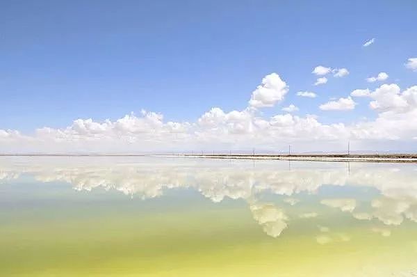 亚洲最大的“天空之镜”，是茶卡盐湖的56倍，美到窒息却鲜少人知！ - 16