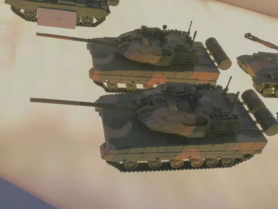 国防部官宣“15式”新型坦克已服役！中国这款新轻坦好在哪？ - 2