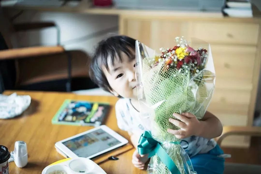 日本36岁患癌摄影师，用生命最后3年给儿子留下“最后的礼物”，看哭无数人... - 22