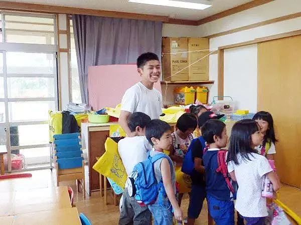 全校仅5名老师、1名学生！日本再现“专为一个人而设的学校” - 40