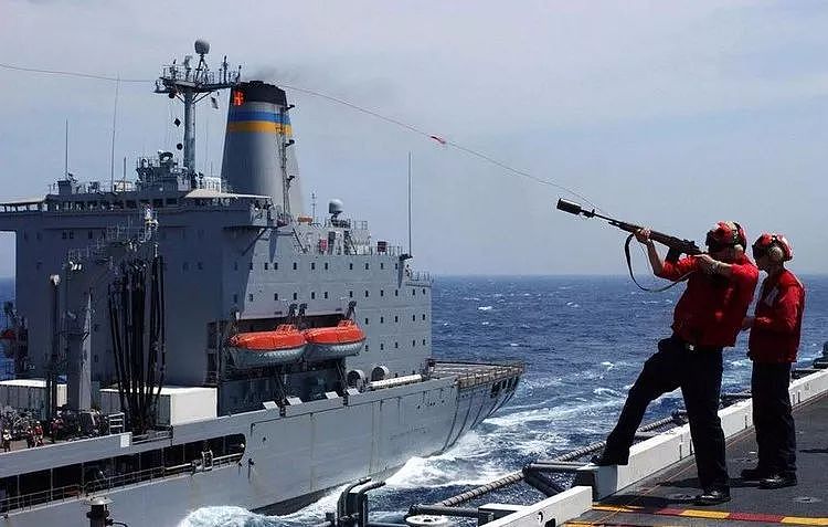 中国海军舰艇至今离不开一件武器，而且是建国初期老古董 - 11