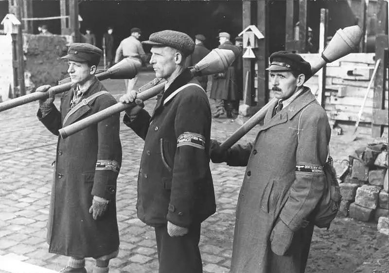 打了十枪就投降：纳粹德国人民冲锋队老兵的故事 - 7