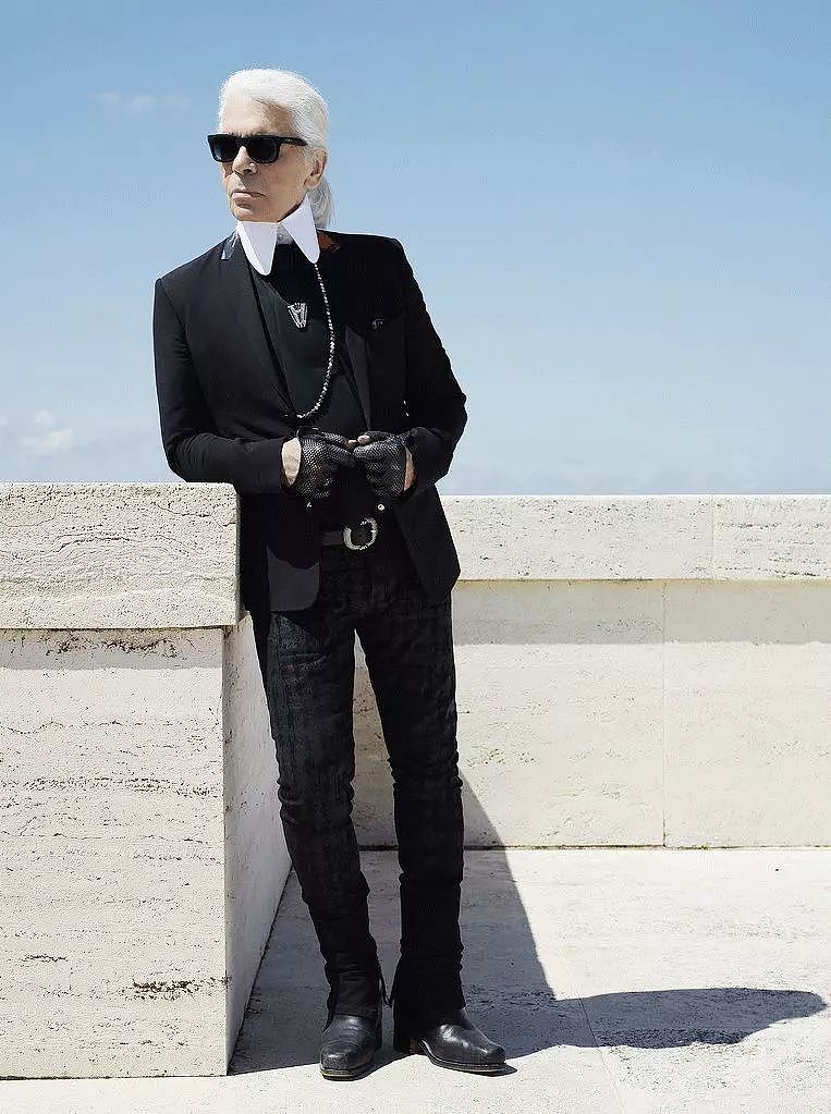 Karl Lagerfeld与Fendi跨越半个世纪的爱情也落幕了…… - 2