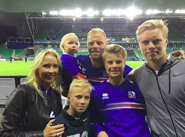 冰岛国家队射手王的3个儿子都走上了足球道路，其中2人加盟皇马 - 5