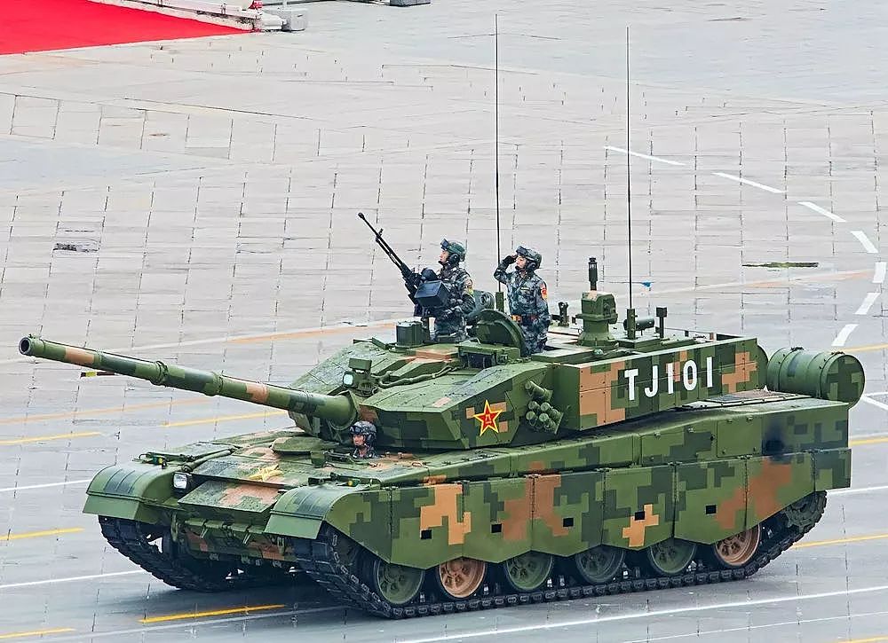 军事机器人指日可待？机器人格斗大赛惊现中国99坦克军工科技 - 7
