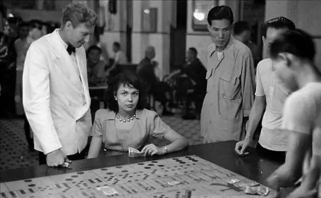 1949年的澳门：赌场里的国产大金条、按摩女郎~ - 7
