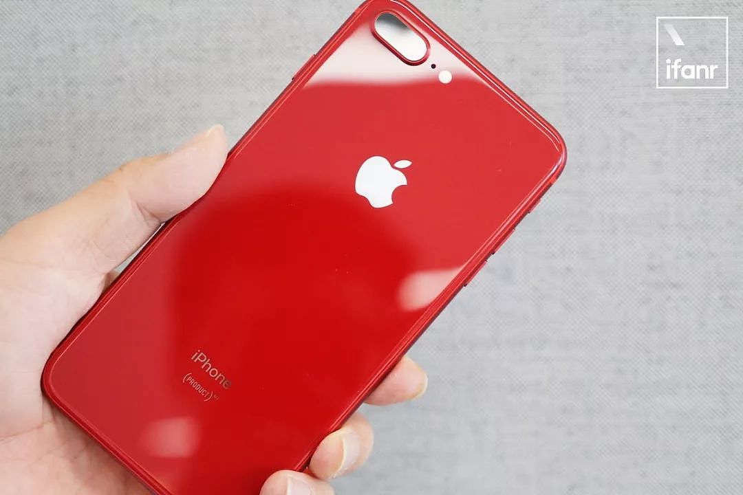 最骚 iPhone —— 红色特别版 iPhone 8 上手实测 - 12