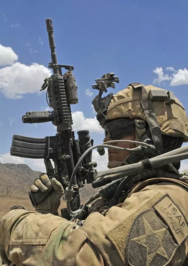 ESS十字弓护目镜暴力测试：霰弹枪都防得住，难怪美军青睐有加 - 6