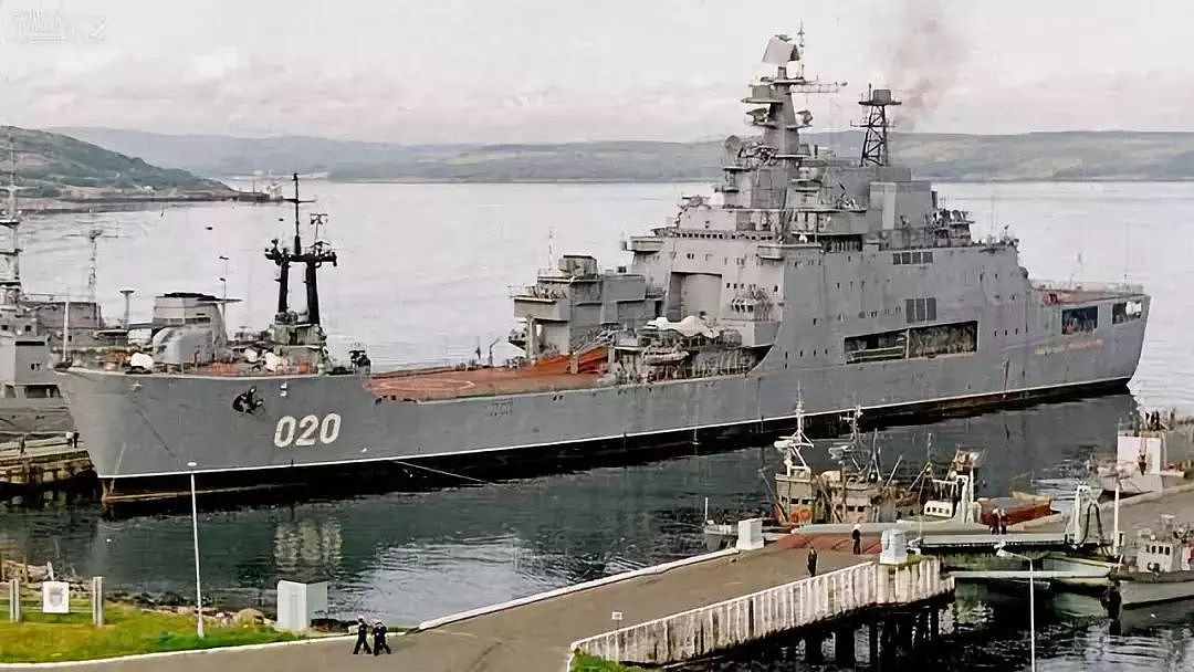俄罗斯造不出071这样的船坞登陆舰吗？40年前就造过，但都成了废铁 - 5