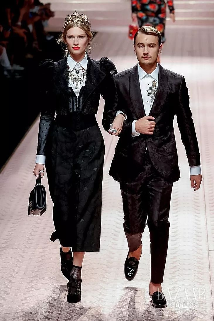 西西里的美丽传说再现！Dolce & Gabbana的T台上自信女孩们最美 - 30