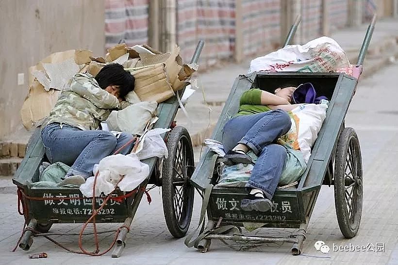 只有中国人能在任何地方睡午觉 - 26