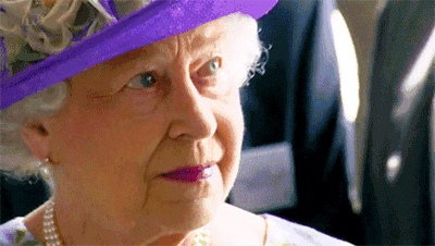 圣诞节，哈里王子给女王送了顶带脏话的浴帽。她还挺乐呵？ - 15