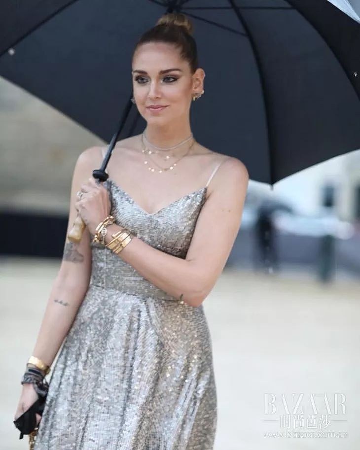 淋着雨也要时髦向前，Dior 2019早春大秀雨中绽放自由姿态！ - 65