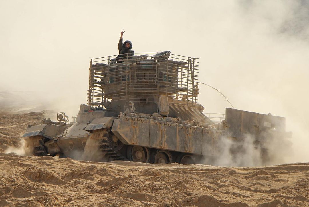 奇葩的以色列战地玩具：坦克上盖碉堡，中国也学来玩过？ - 4