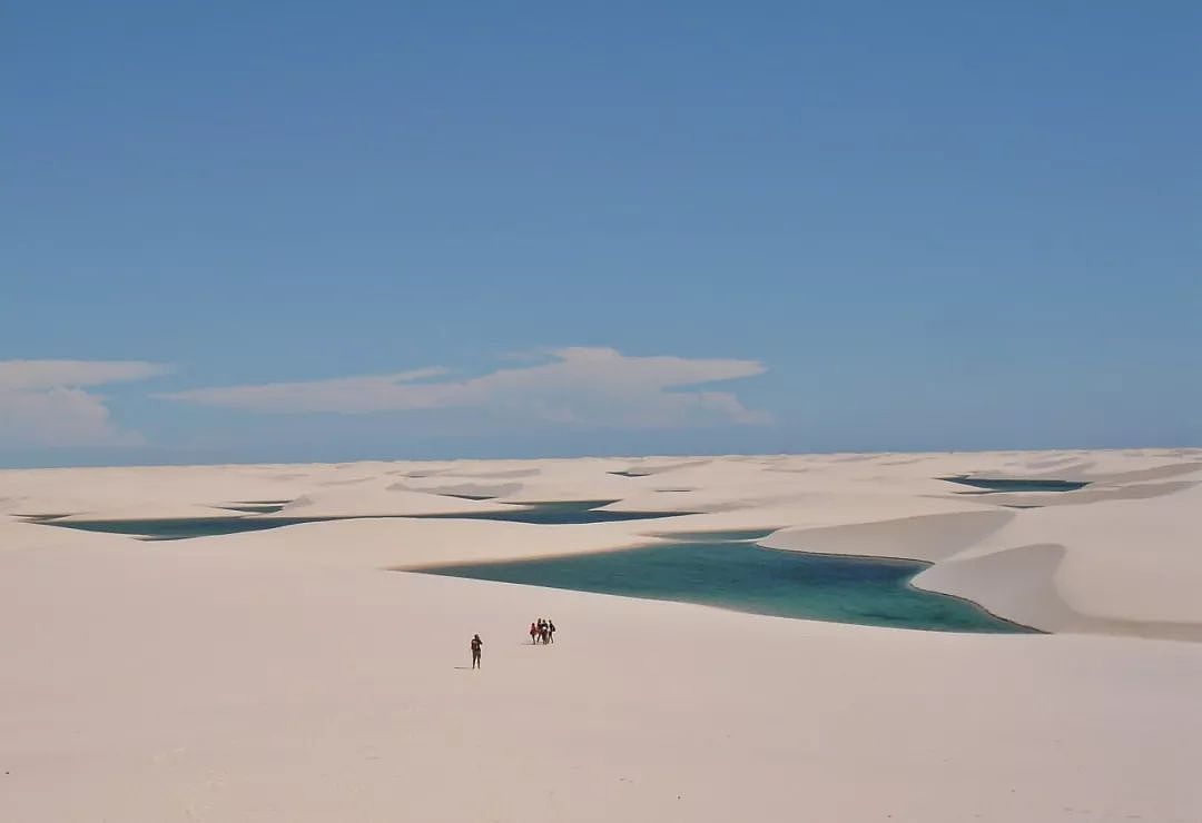世界上最神奇的沙漠！拥有大片湖泊，吸引无数游客，美到不像是在地球！ - 14