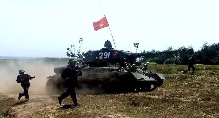 泰国士兵说“开中国坦克最帅”，邻居越南却慌了神｜军情晚报 - 15