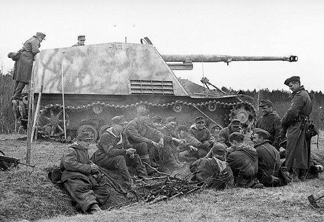 德国这种坦克歼击车有二战最厉害炮，首秀就消灭了8倍于自己的敌人 - 7