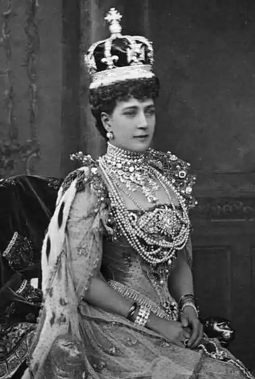 一百多年前, 各国王妃公主照片, 越南惊艳, 清朝霸气 - 3