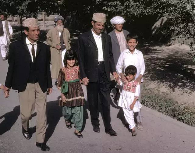 1960年代的阿富汗：没有扛枪少年、人肉炸弹，更没有仇恨... - 37