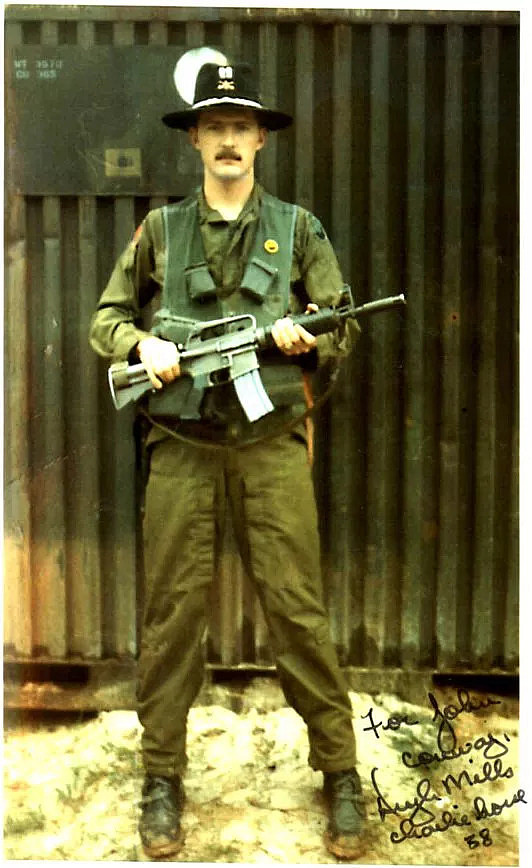 东拼西凑！越南装备国产新步枪，其实是美国年过半百的老枪｜轻武专栏 - 11
