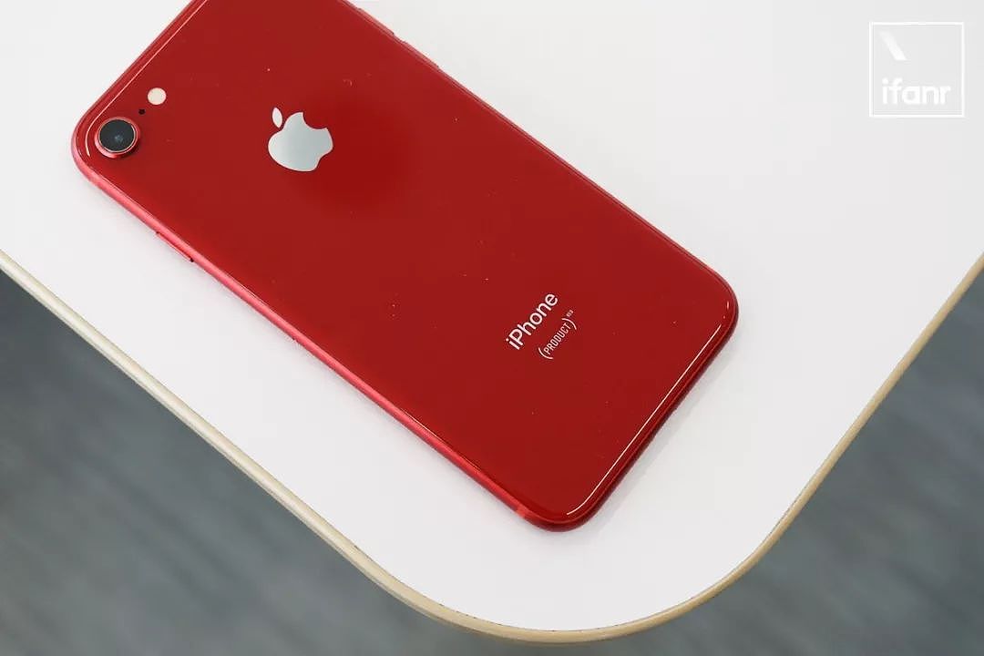 最骚 iPhone —— 红色特别版 iPhone 8 上手实测 - 5