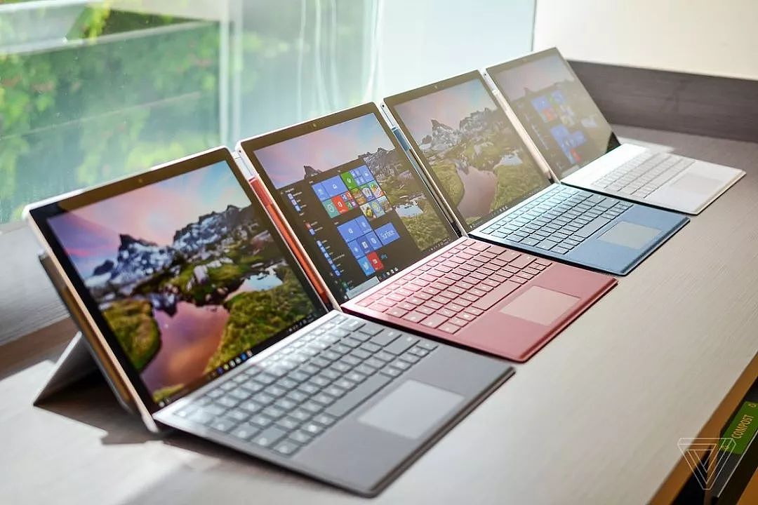 微软内部文件泄露，可折叠的 Surface Phone 可能真的要来了 - 16