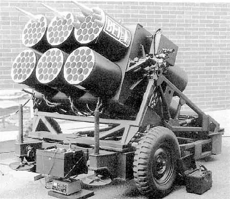 和中国107火箭炮对着轰：越战美军士兵设计出蜂巢火箭炮 - 10