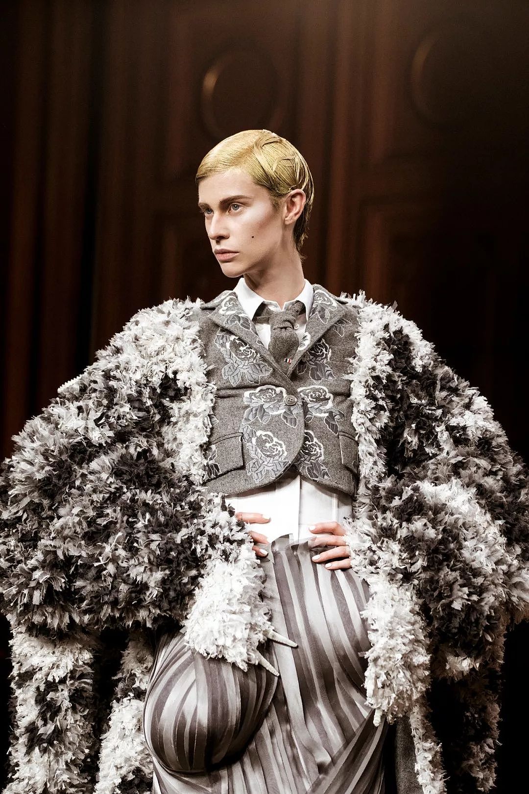人人都想穿Thom Browne设计的灰西装，可你知道他的其他秘密吗 - 30