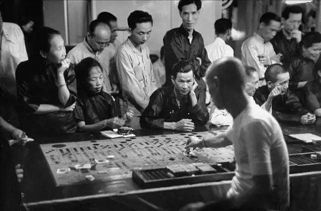 1949年的澳门：赌场里的国产大金条、按摩女郎~ - 2