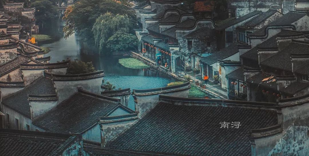 它是中国第一座被列入世界文化遗产的江南小镇，没有乌镇周庄盛名，竟是如此迷人！ - 2