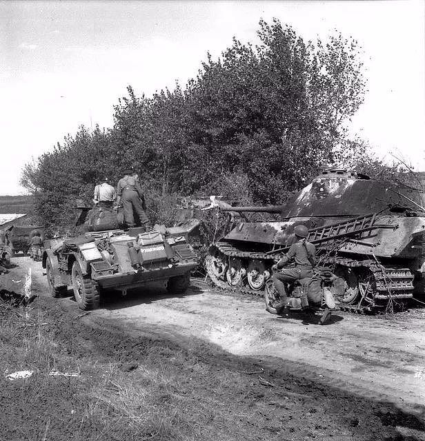 独孤求败，看二战中被摧毁的虎王坦克，很少正面击穿｜老照片 - 5
