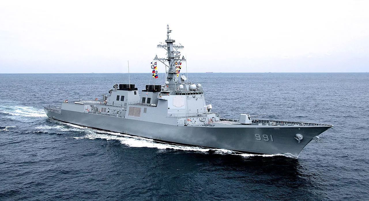 印度和韩国海军凭什么与中国比？看看它的驱逐舰实力｜军武正片 - 13