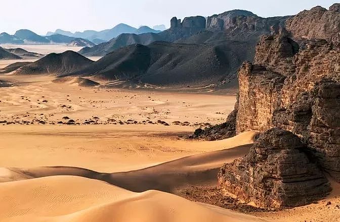 摩洛哥旁有个“小欧洲”，海景媲美希腊，沙漠震撼全球！但美得让人为难… - 63