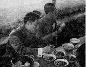 抗战前国共两军伙食的那些事儿，有的军队还能吃上烤鸭 - 13