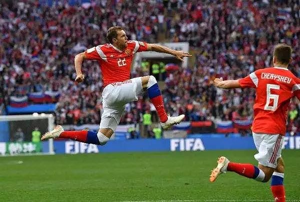 世界杯给了俄罗斯足球救赎的机会，却唯独没给他留下追梦的时间 - 8