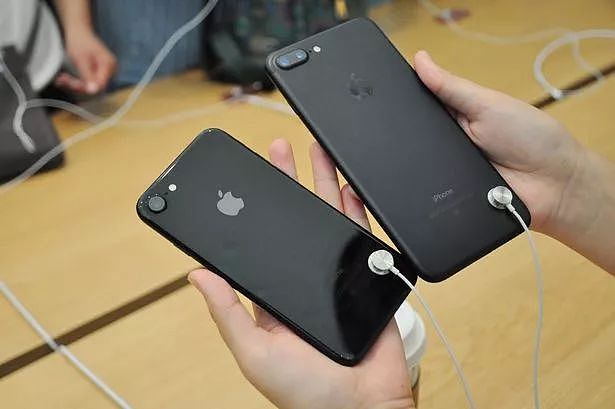 苹果承认部分 iPhone 7 的扬声器 / 麦克风功能存在失灵情况 - 1