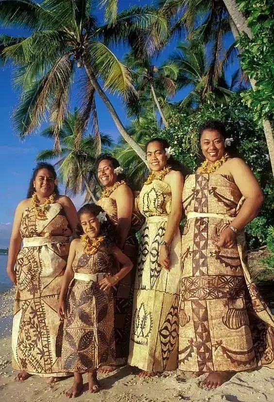 去了夏威夷才知道，女人不用穿bra；去了斐济才知道，男人不爱穿裤子 - 10