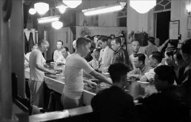 1949年的澳门：赌场里的国产大金条、按摩女郎~ - 5